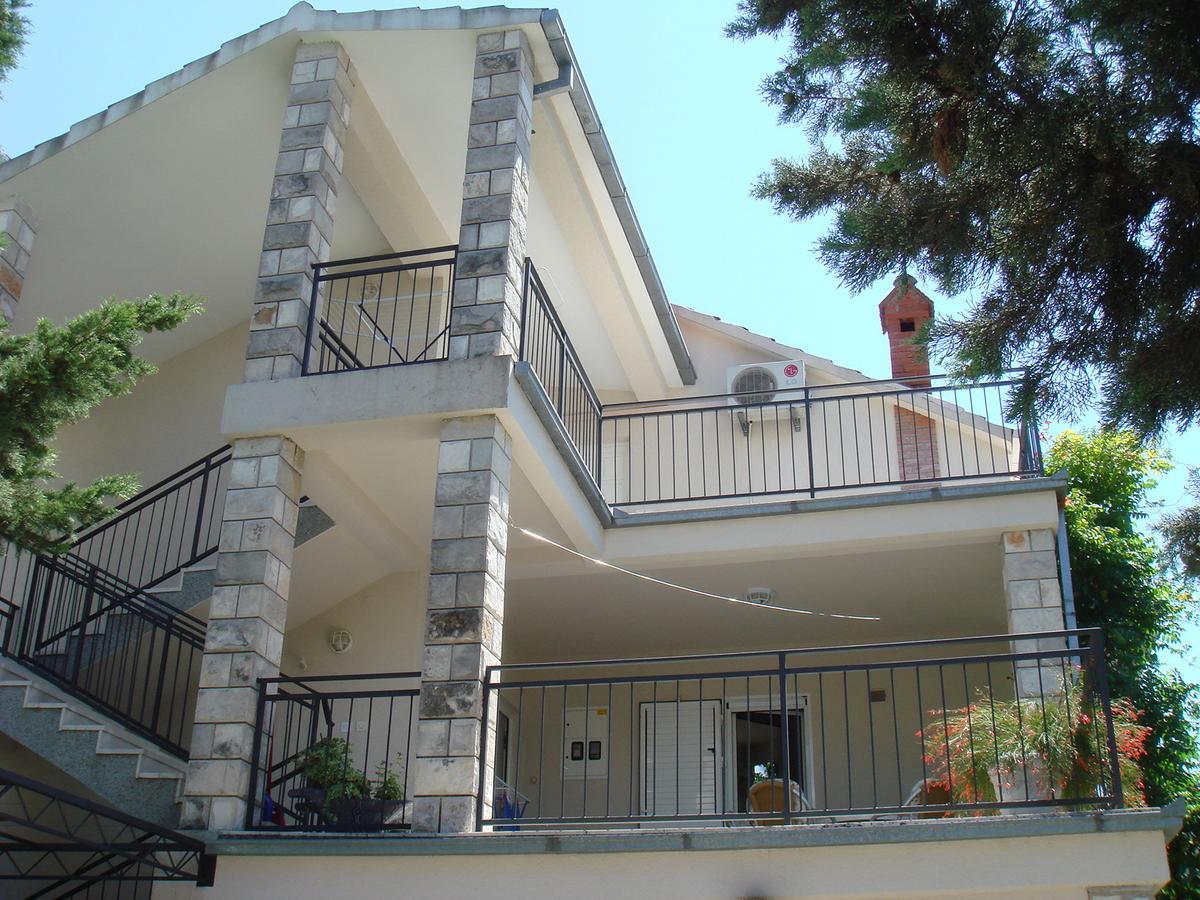 Apartman - Dobrota Sun Kotor Exteriör bild